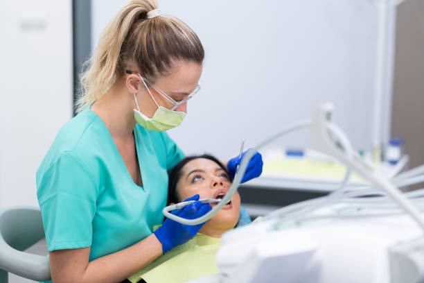 Best Emergency Tooth Extraction in Charlotte, TN